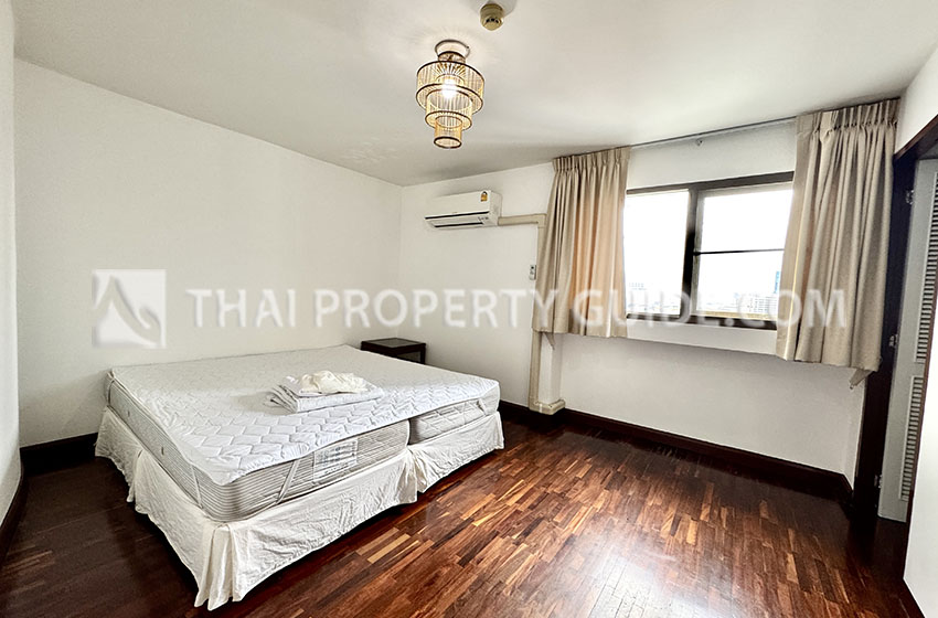 Apartment in Phaholyothin 